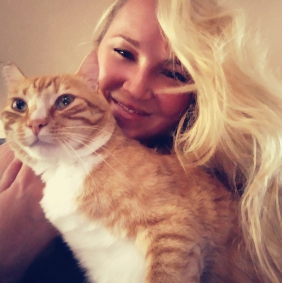 Meet your Posher, Jaime - Picture 3 of 15